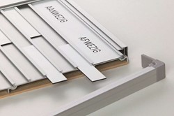 Smit Visual - Set van 10 blanco naamplaatjes tbv presentiebord, Afmeting: 120x21x2 mm